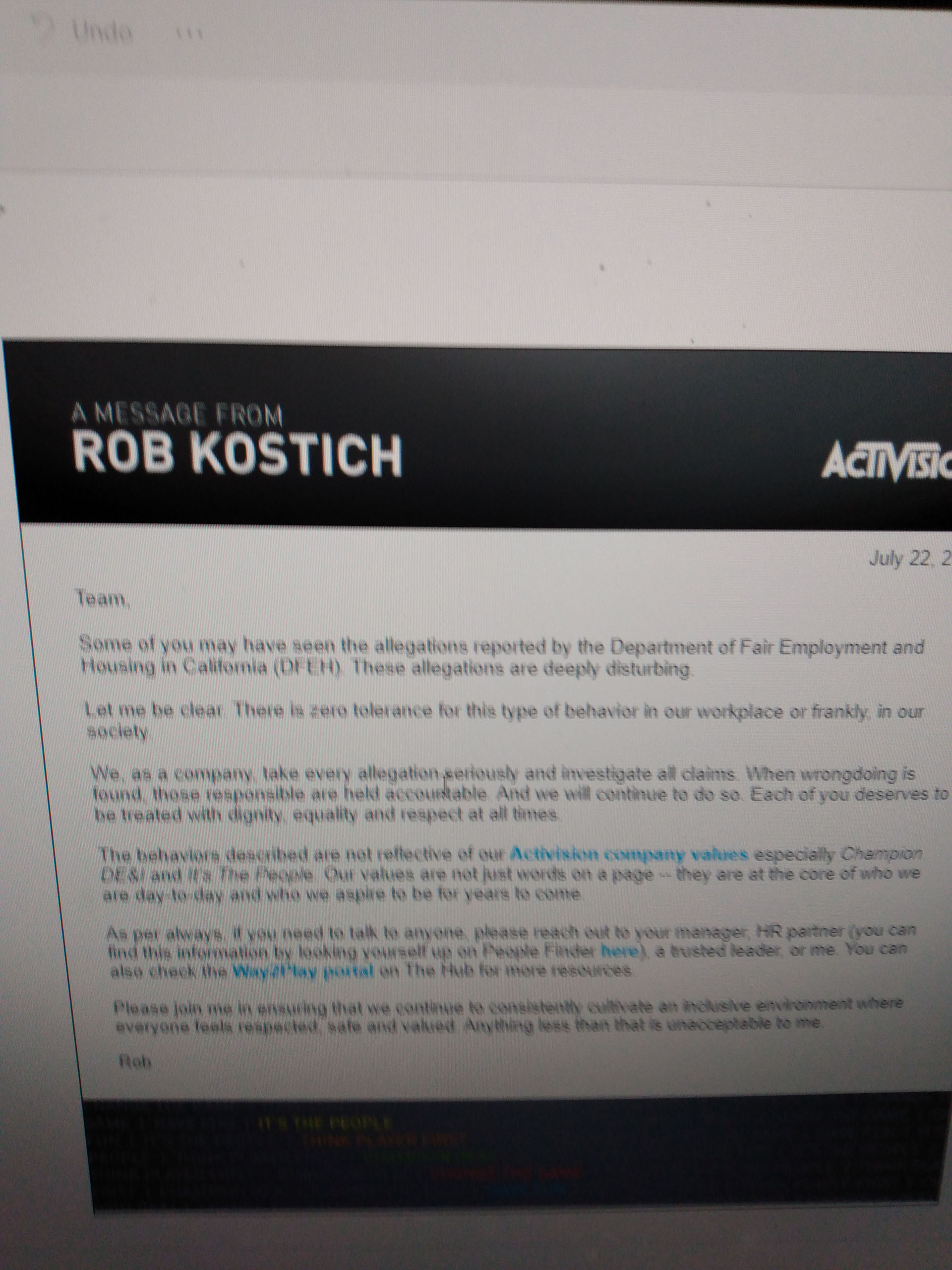 Photo of an email message from Rob Kostich